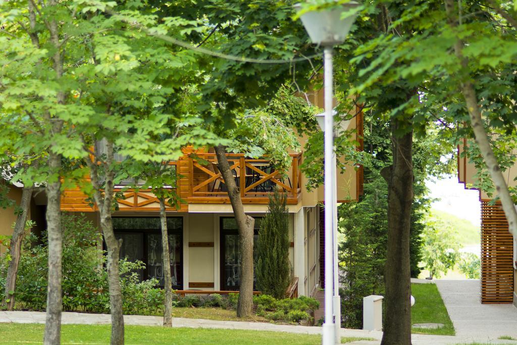Holiday Village Lozenets Bagian luar foto
