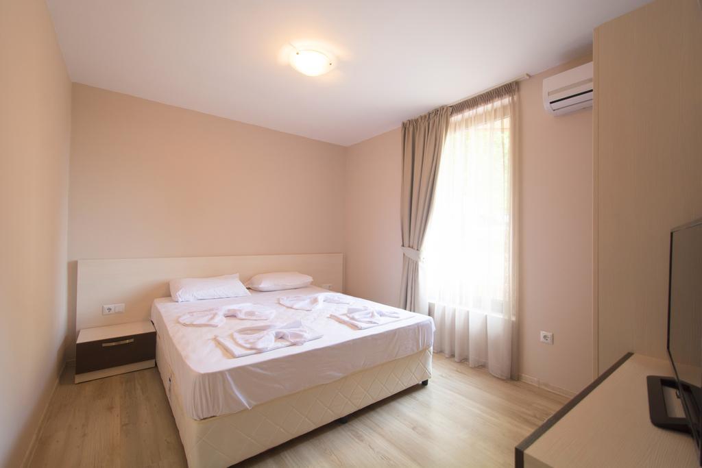 Holiday Village Lozenets Bagian luar foto